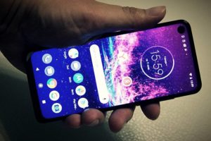 Motorola One Action Review - With Action Camera