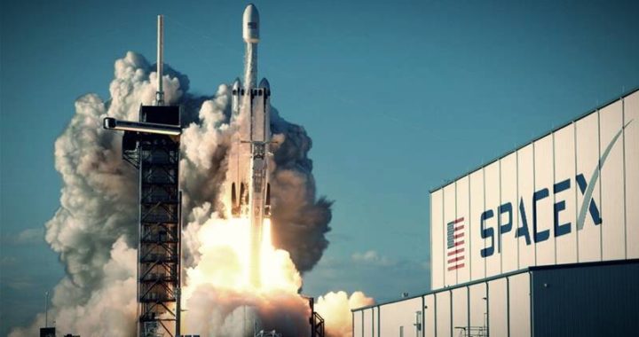 SpaceX is launching 60 new Internet satellites into Earth orbit