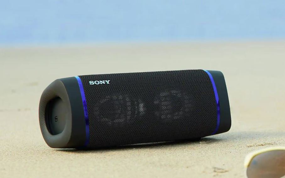 Portable speaker Sony Extra Bass SRS-XB33 works without recharging 24 hours