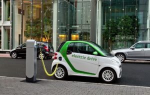 Electric cars are coming in spring!: Electric cars replace fuel cars around 2030