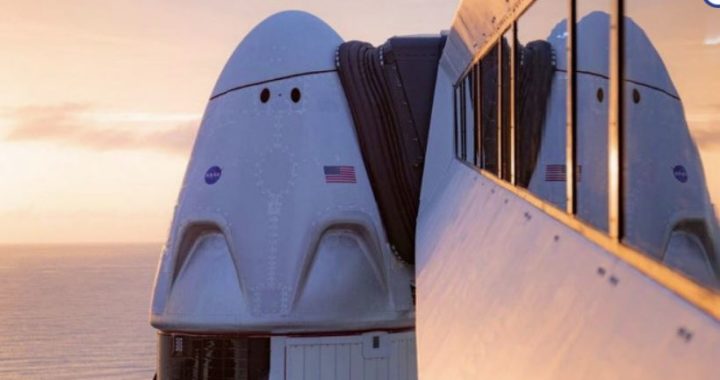 SpaceX plans to build floating, superheavy-class spaceports for Mars