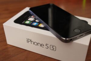 iPhone 5S, iPhone 6, and other old Apple devices get new iOS