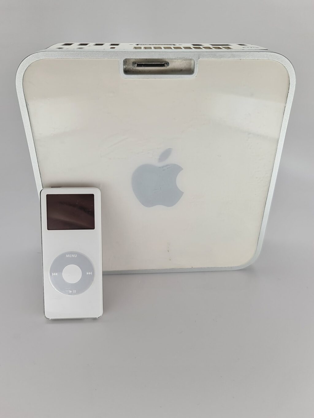 Exposure of EVT Mac Mini Prototype, with iPod dock